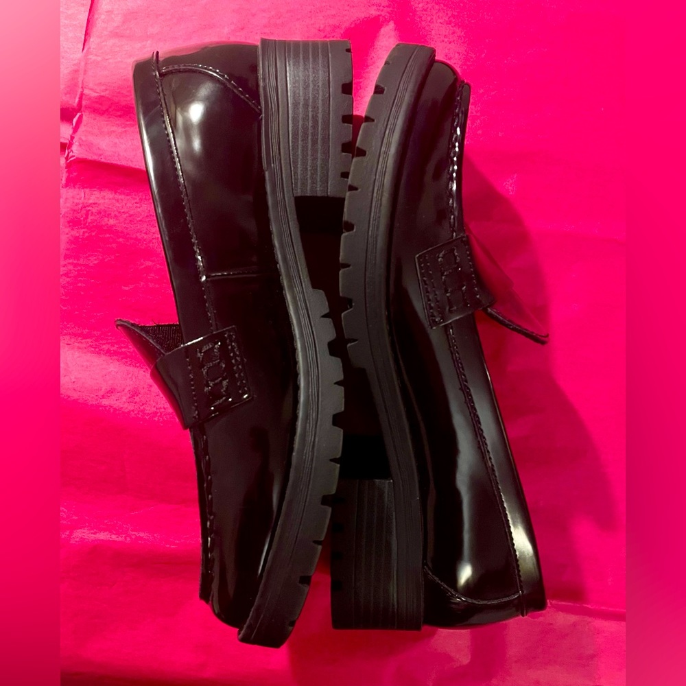 Old Navy Black Patent Leather Loafers